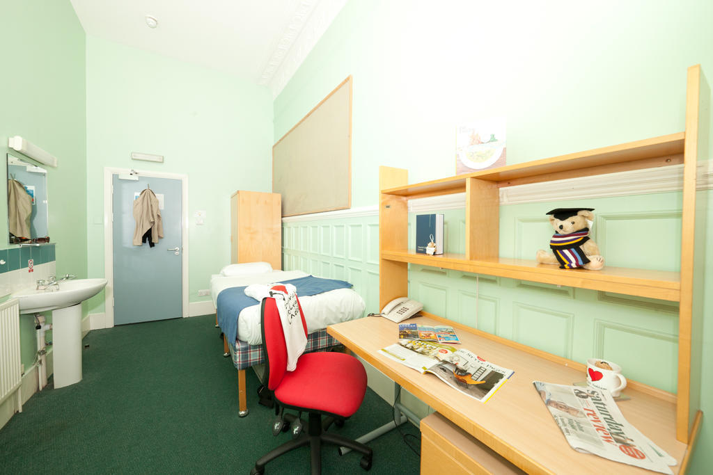 Hostel Evelyn Gardens Londýn Pokoj fotografie